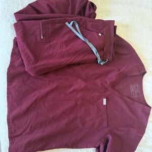 Figs women Maroon Scrub Set Catarina top high waisted Zamora jogger pants